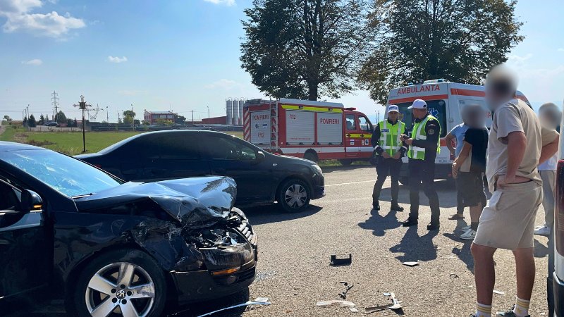 O clipă de neatenție, un nou accident la intersecția cu comuna Baia 3147