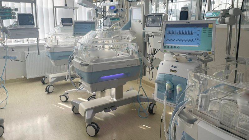 Spitalul Județean Suceava investește în echipamente pentru salvarea prematurilor 3296