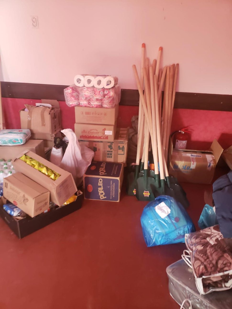 Arhiepiscopia Sucevei și Rădăuților, alături de sinistrații din Vaslui 3320