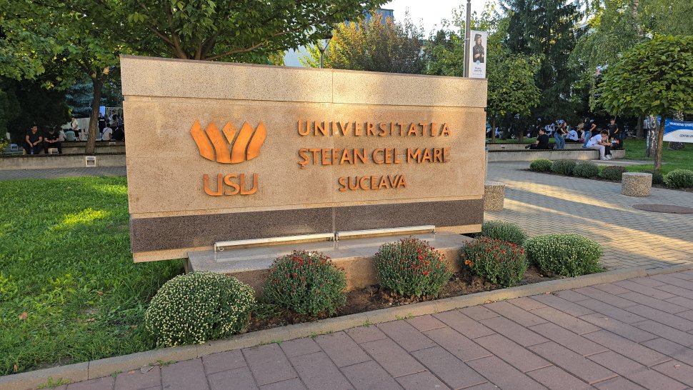 Noaptea Cercetătorilor a adunat oameni de toate vârstele la Universitatea „Ștefan cel Mare” din Suceava 3383