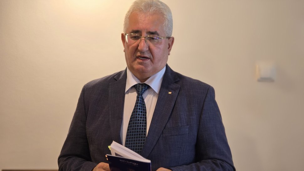 Primarul Sucevei a lansat cartea „Ion Lungu - un om de bună credință”  3363