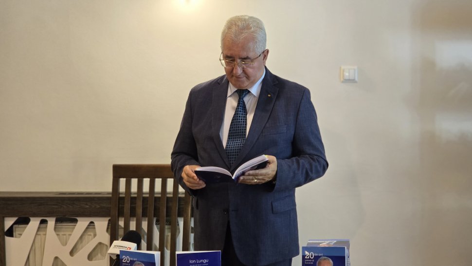 Primarul Sucevei a lansat cartea „Ion Lungu - un om de bună credință”  3365