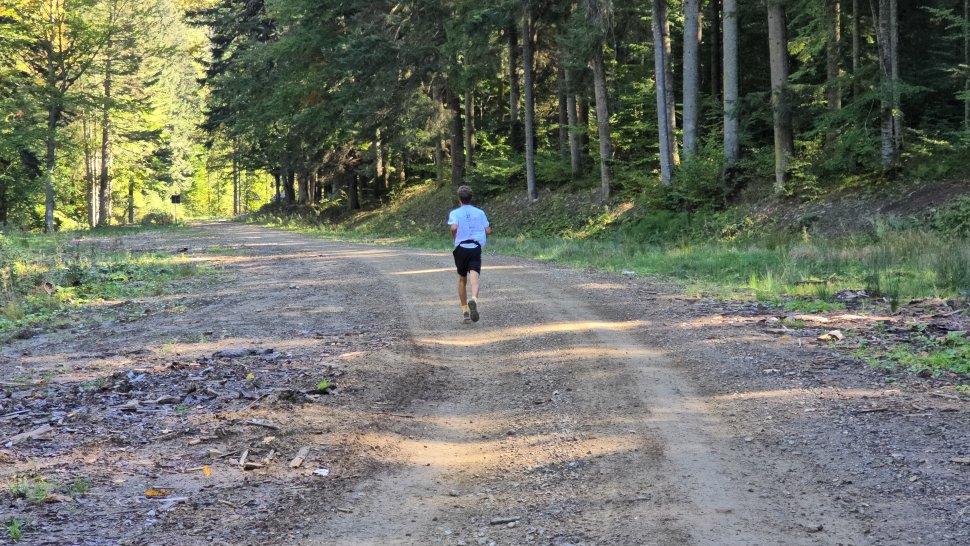 Concursul de alergare „Alerg pentru tine” a adunat oameni sufletiști la Sucevița 3403