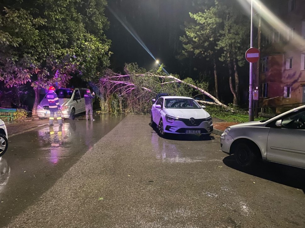 Pompierii suceveni, la datorie: numeroase intervenții în perioada codului portocaliu 3435