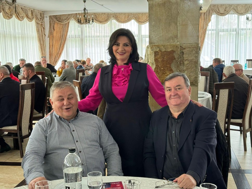 Președintele Ioan Stan și Larisa Blanari, alături de seniorii județului, de Ziua Internațională a Persoanelor Vârstnice 3498