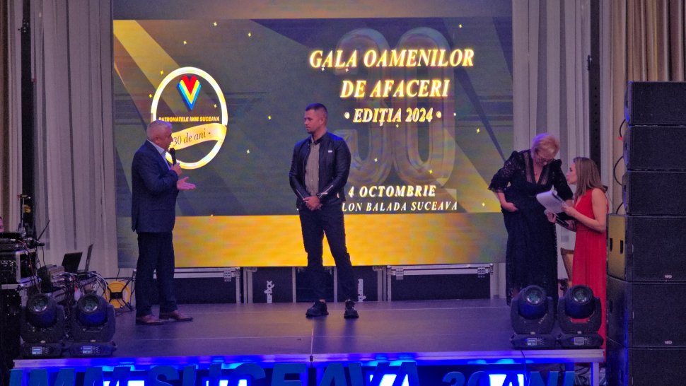 Peste 400 de participanți prezenți la Gala Oamenilor de Afaceri 3619