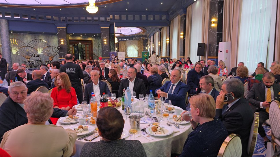 Peste 400 de participanți prezenți la Gala Oamenilor de Afaceri 3620