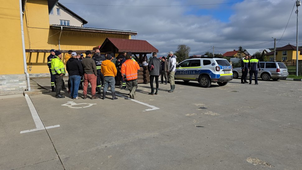 Mobilizare de forțe pentru căutarea bărbatului de 69 de ani, din Mitocu-Dragomirnei 3669