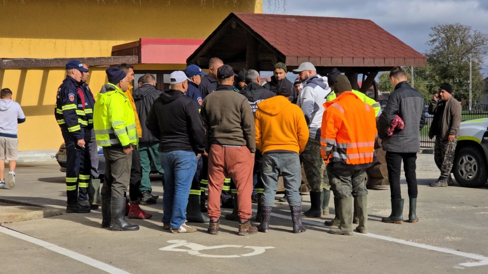 Mobilizare de forțe pentru căutarea bărbatului de 69 de ani, din Mitocu-Dragomirnei 3671