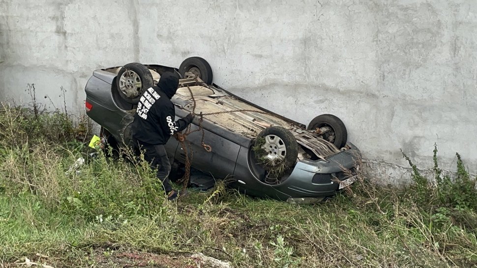 Trei persoane au scăpat ca prin minune, în urma unui accident la Cumpărătura 3793