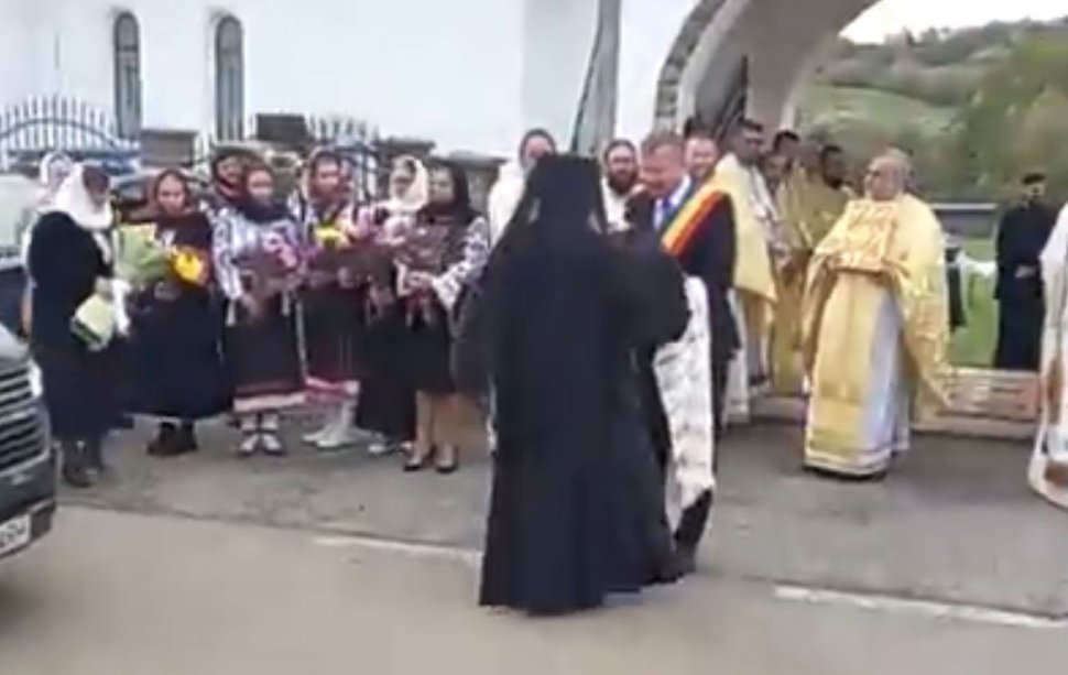 Zi de sărbătoare creștină la Boroaia; Biserica „Sf. Împărați Constantin și Elena” din Suseni a fost resfințită 3812