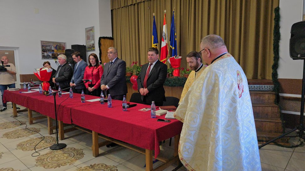 Primarul comunei Hănțești, Daniel Olariu, a fost învestit în funcția de primar 3832