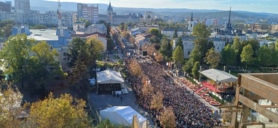 Zeci de mii de credincioși prezenți la Sărbătoarea Sfintei Parascheva  3822