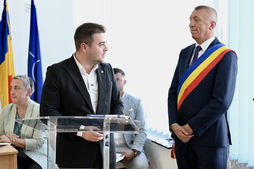 Eduard Dziminschi, învestit pentru al treilea mandat în fruntea comunei Moara 3907