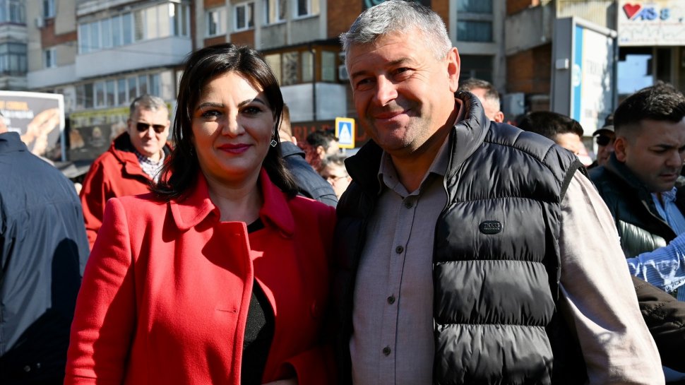 Numeroși membri ai PSD Suceava au fost duminică la Târgul Mărului, în Fălticeni 4101