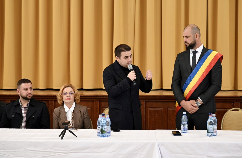 Gheorghe Șoldan prezent la învestirea noului primar al comunei Botoșana