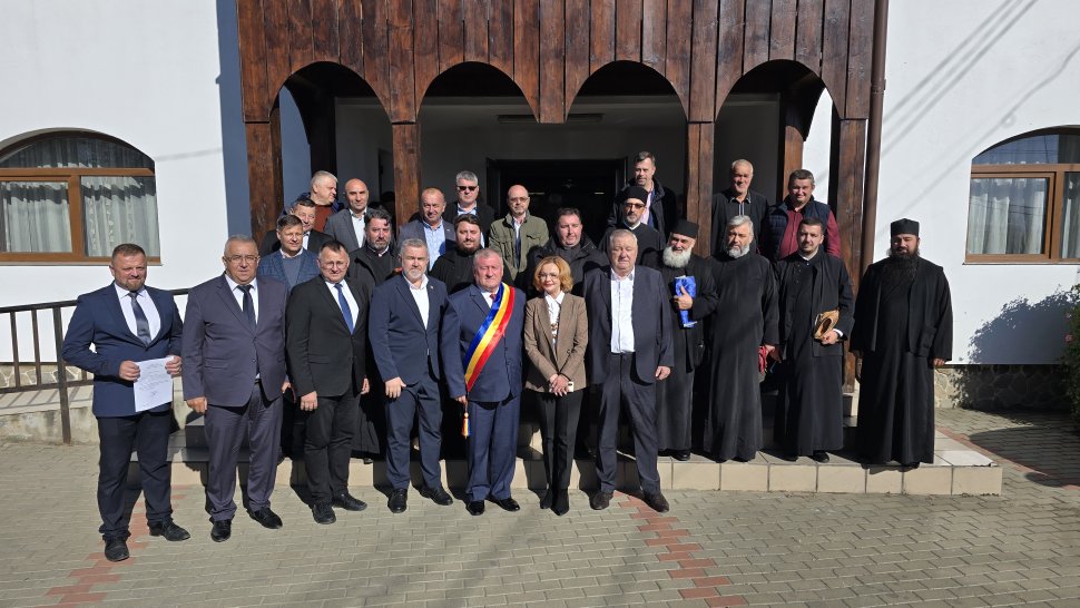 Primarul comunei Cornu Luncii, Gheorghe Fron a fost învestit în noul mandat