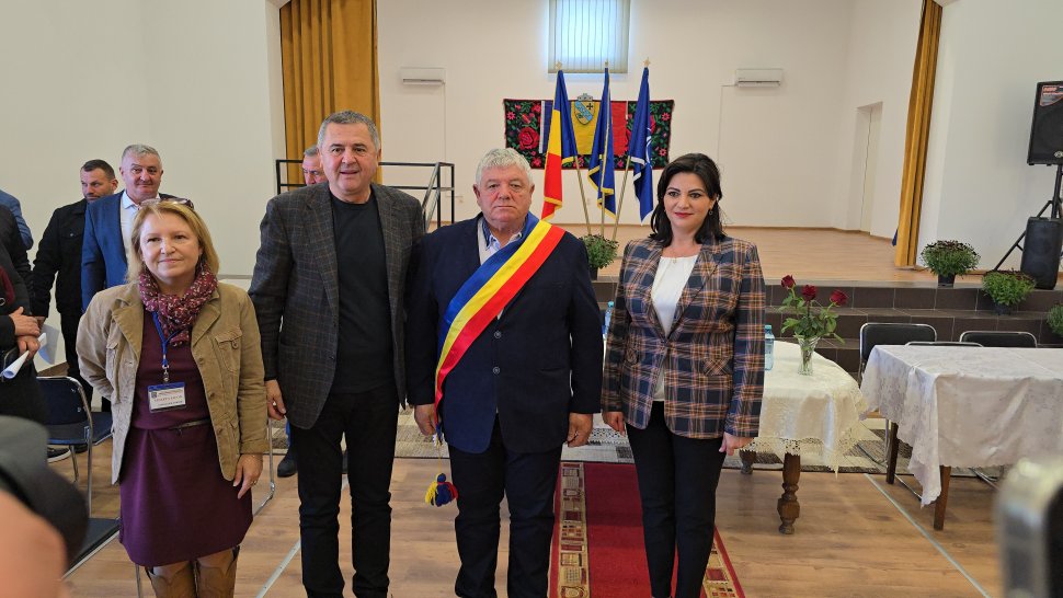 Primarul comunei Zvoriștea, Constantin Barariu, învestit în noul mandat 4244