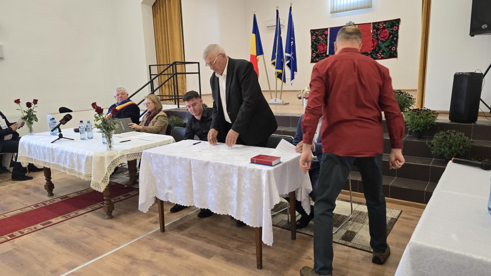 Primarul comunei Zvoriștea, Constantin Barariu, învestit în noul mandat 4246