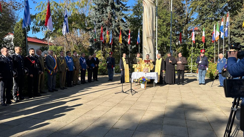 Ceremonial militar de ziua Armatei Române, la Suceava