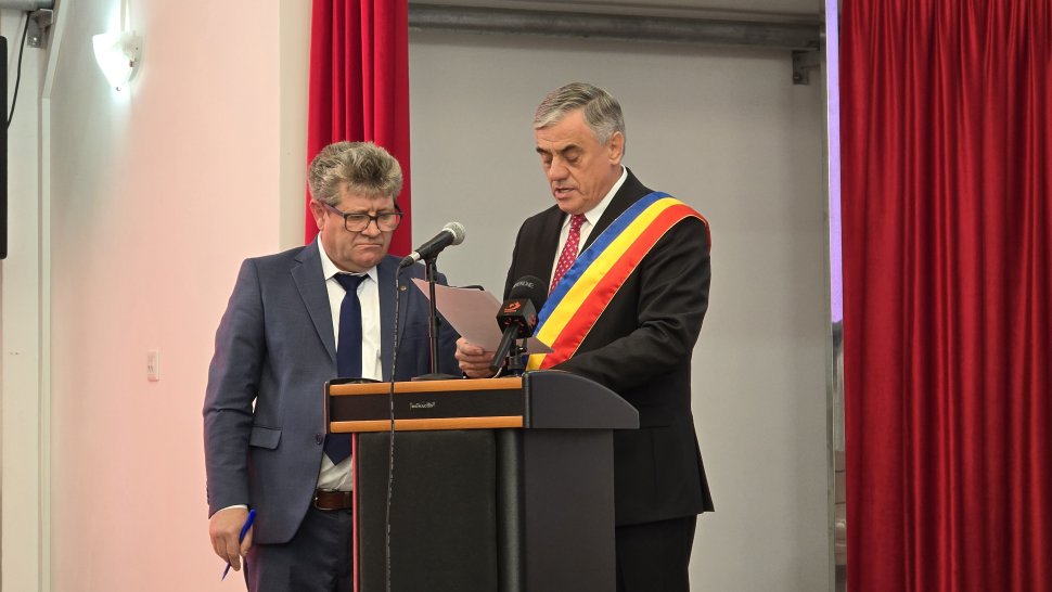 Pavăl Ioan, primarul comunei Dumbrăveni, a fost învestit, sâmbătă în noul mandat  4351