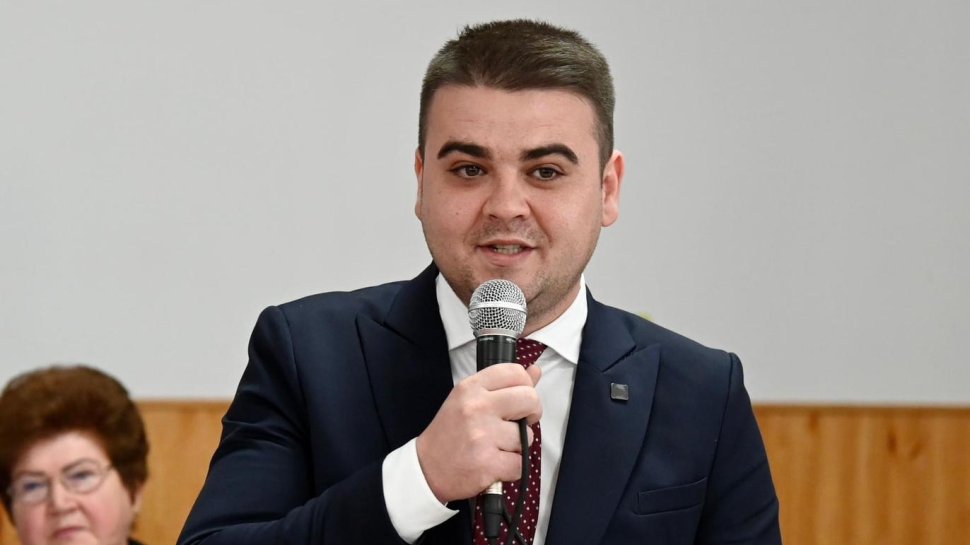 Primarul comunei Păltinoasa, Eduard Wendling, a fost investit în noul mandat 4382