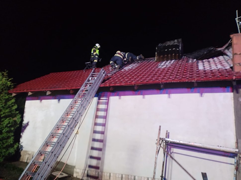 Incendii izbucnite din cauza coșurilor de fum la Hârtop și Zvoriștea 4594