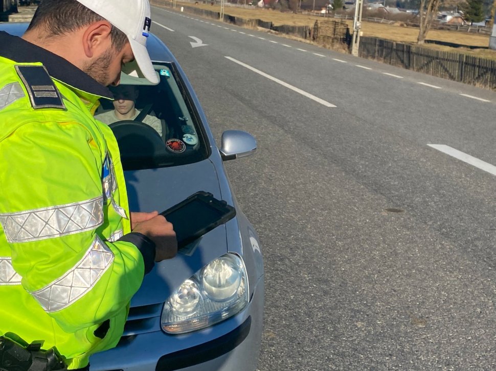 Peste 300 de persoane legitimate în Vatra Dornei în cadrul unei acțiuni de amploare pentru siguranța publică 4880