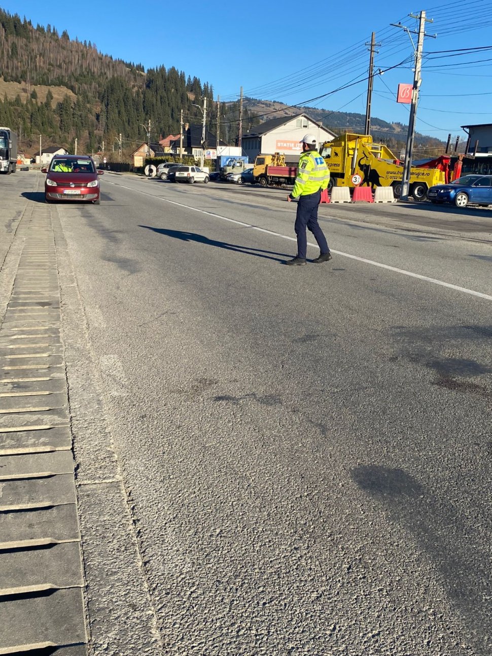 Peste 300 de persoane legitimate în Vatra Dornei în cadrul unei acțiuni de amploare pentru siguranța publică 4881