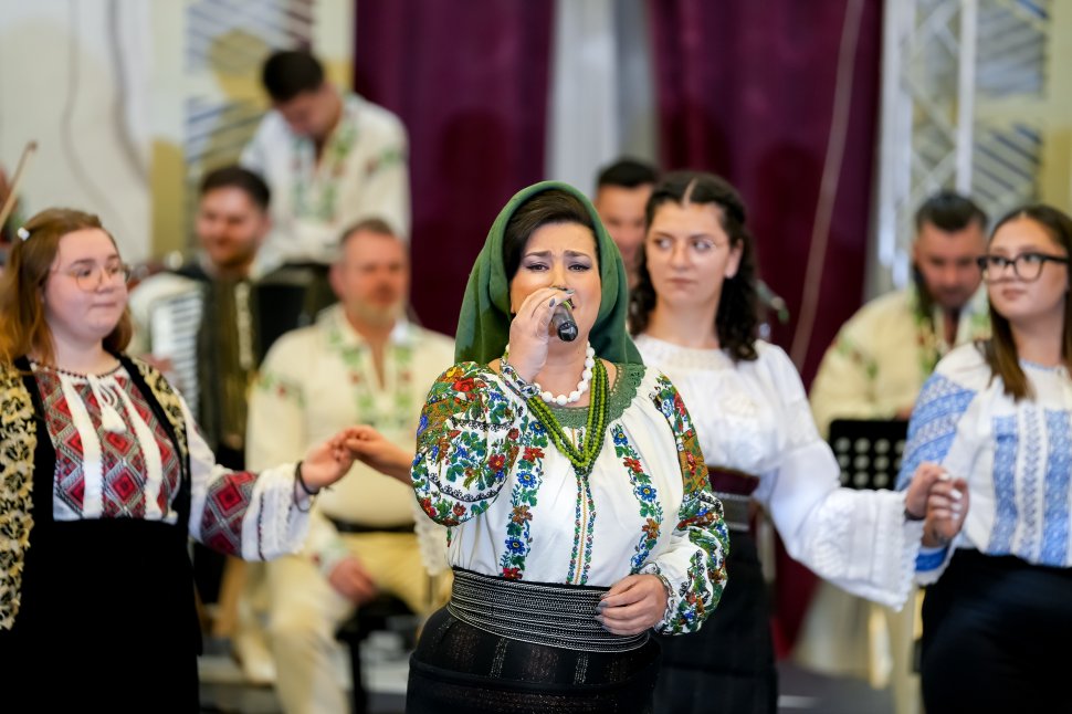 Peste 400 de suceveni și-au dat mâna într-un scop caritabil 4808