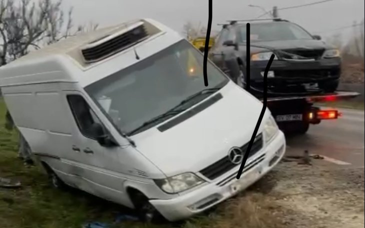 Incident neașteptat la Drăgușeni: Ajutorul unui șofer s-a transformat într-un nou accident 5075