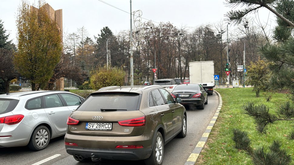 Noi reguli pentru șoferi, odată cu venirea sezonului rece; șoferii cu tonaj de peste 3,5t au nevoie de materiale antiderapante 5286