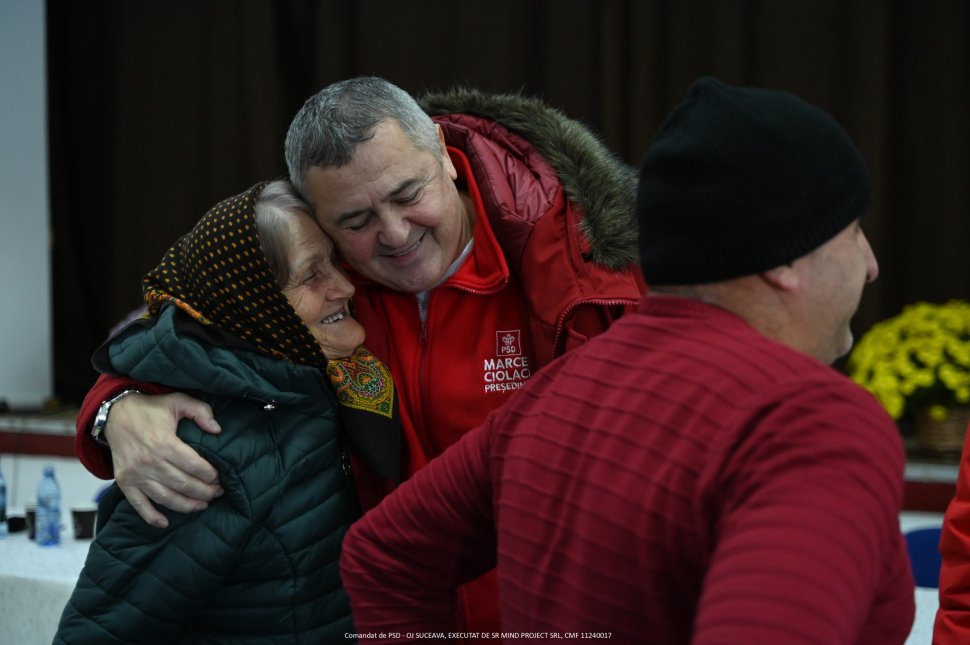 Eugen Bejinariu, alături de membrii social democrați, alături de locuitorii comunei Zamostea 5591