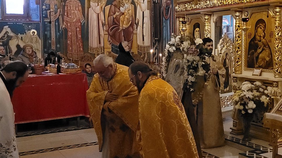 Duminica a 25-a după Rusalii, Pila samariteanului milostiv a adunat credincioșii la Mănăstirea Sihăstria Râșcăi 5732