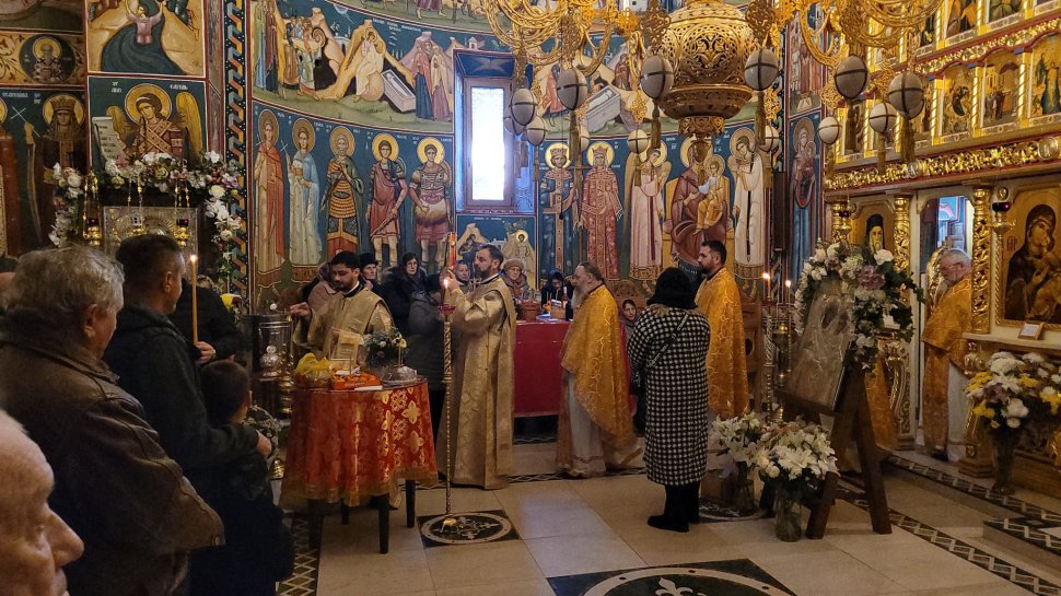 Duminica a 25-a după Rusalii, Pila samariteanului milostiv a adunat credincioșii la Mănăstirea Sihăstria Râșcăi 5736