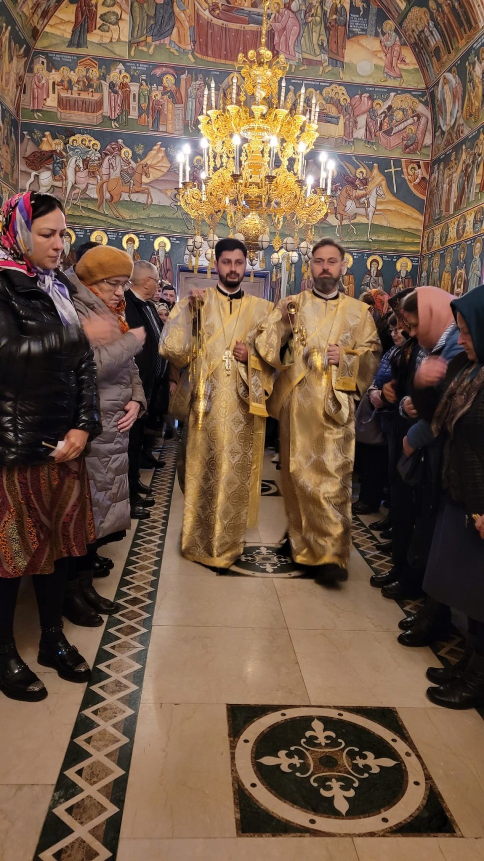 Duminica a 25-a după Rusalii, Pila samariteanului milostiv a adunat credincioșii la Mănăstirea Sihăstria Râșcăi 5738