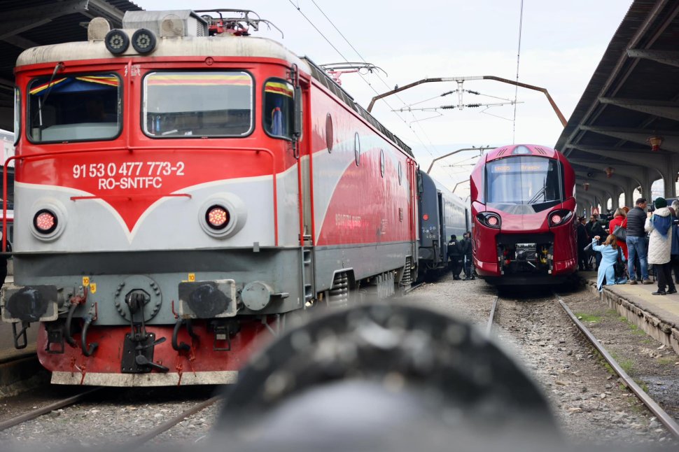 Noul tren achiziționat de Ministerul Transporturilor va circula și pe ruta București - Suceava până în 2026 5891