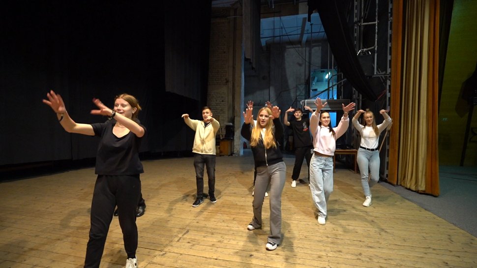 Pregătiri intense pentru Balul Bobocilor USV 2024 5954