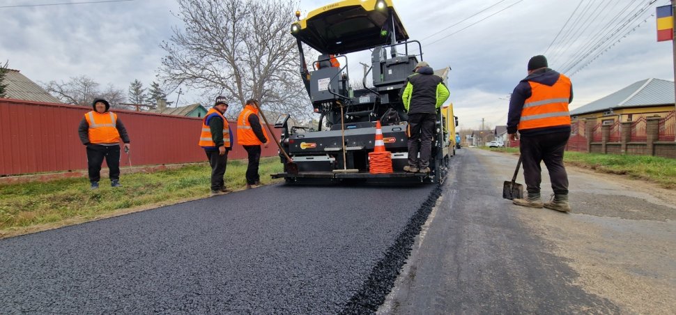 Șoldan:” S-a dat startul asfaltării pe DJ 208D, în comuna Hănțești, după 17 ani de așteptare” 5945