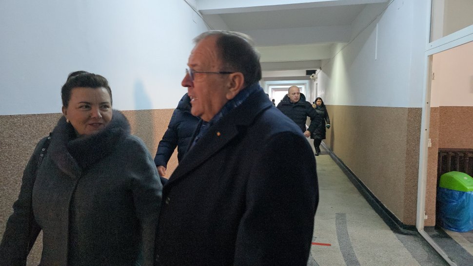 Fostul președinte al CJ Suceava, Gheorghe Flutur, a votat duminică dimineață 6223