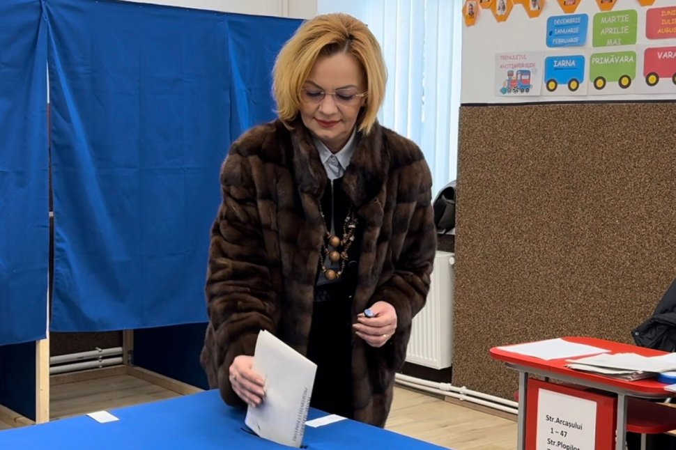 Mirela Adomnicăi: „Am votat pentru un viitor mai bun!”