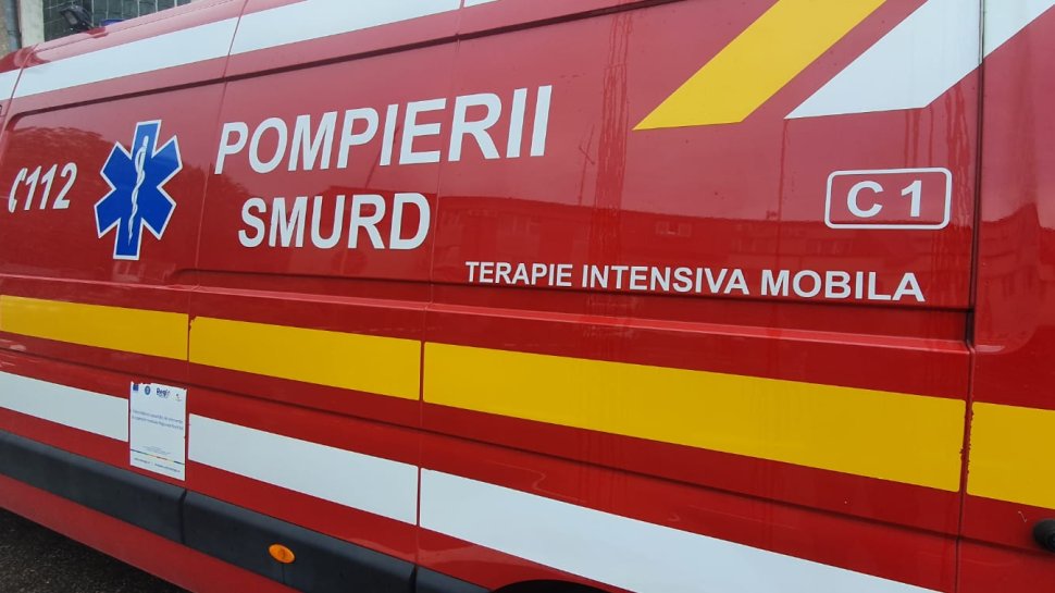 Tânăr de 14 ani electrocutat în timp ce făcea o poză pe un vagon cisternă