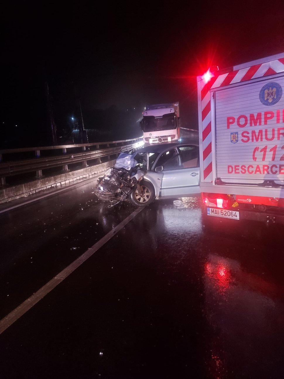 Accident grav la Ilișești: Persoana încarcerată în urma impactului 6434