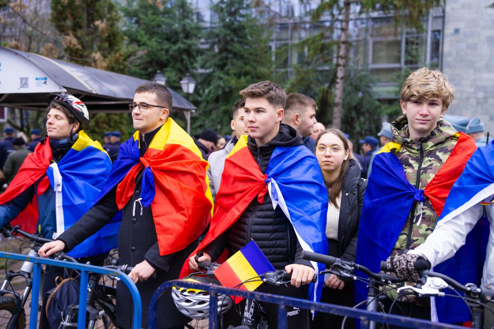 Mii de suceveni au sărbătorit Ziua Națională în centrul orașului 6454