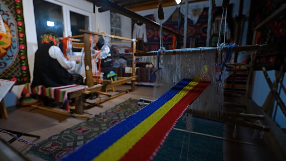 Păstrătoarele tezaurului textil din Botoșani: moștenire transmisă și păstrată cu mândrie 6591