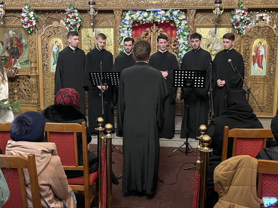 ,, Un Crăciun pentru fiecare” – Emoție și solidaritate într-un concert de neuitat la Fălticeni 6746