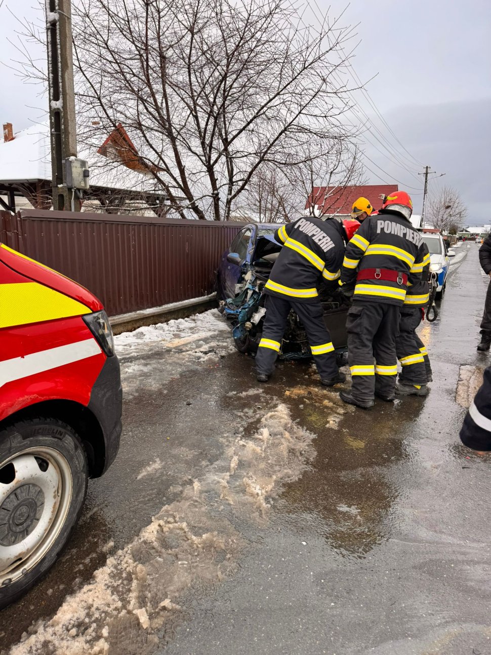 Tânăr de 20 de ani, transportat la spital după un accident grav în localitatea Bulai 6806