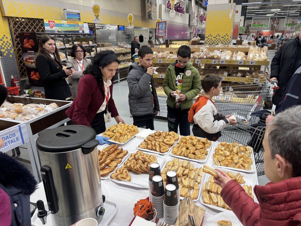 Evenimentul „Dăruiește un zâmbet” a adus din nou bucurie sutelor de copii din familii defavorizate 6882