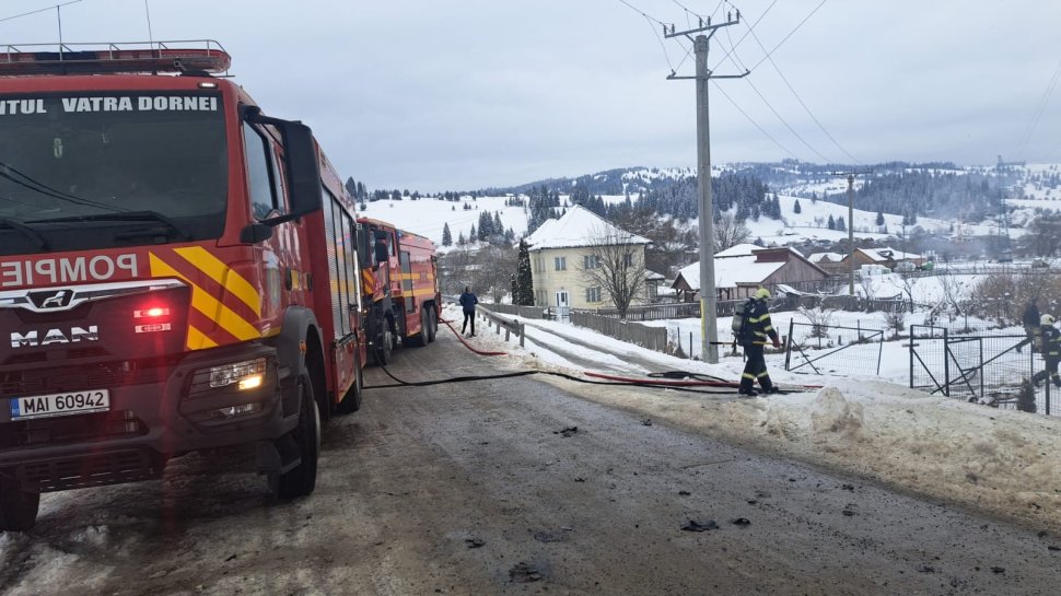 Incendiu puternic la Dorna Candrenilor; flăcări izbucnite din cauza unui coș de fum neizolat 6847