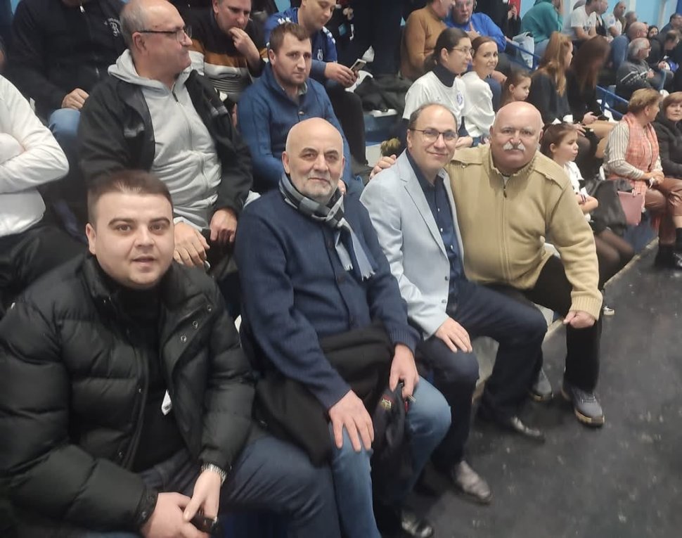 Președintele CJ Suceava, primarul Vasile Rîmbu și rectorul USV Mihai Dimian, prezenți la ultimul meci al CSU Suceava din acest an 6966